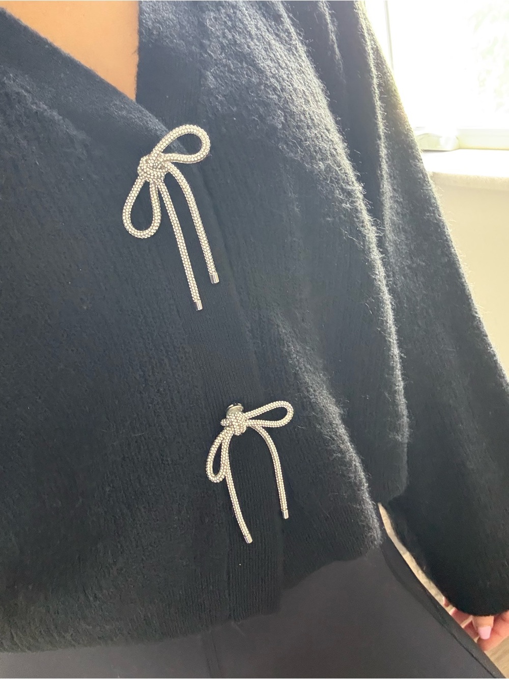 H&M Black Crystal Bow Tie-Front Women's Sweater - Picture 4 of 7